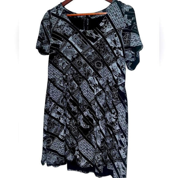 Disturbia Cartomancy Scoop Neck Mini Smock Dress - Picture 3 of 6